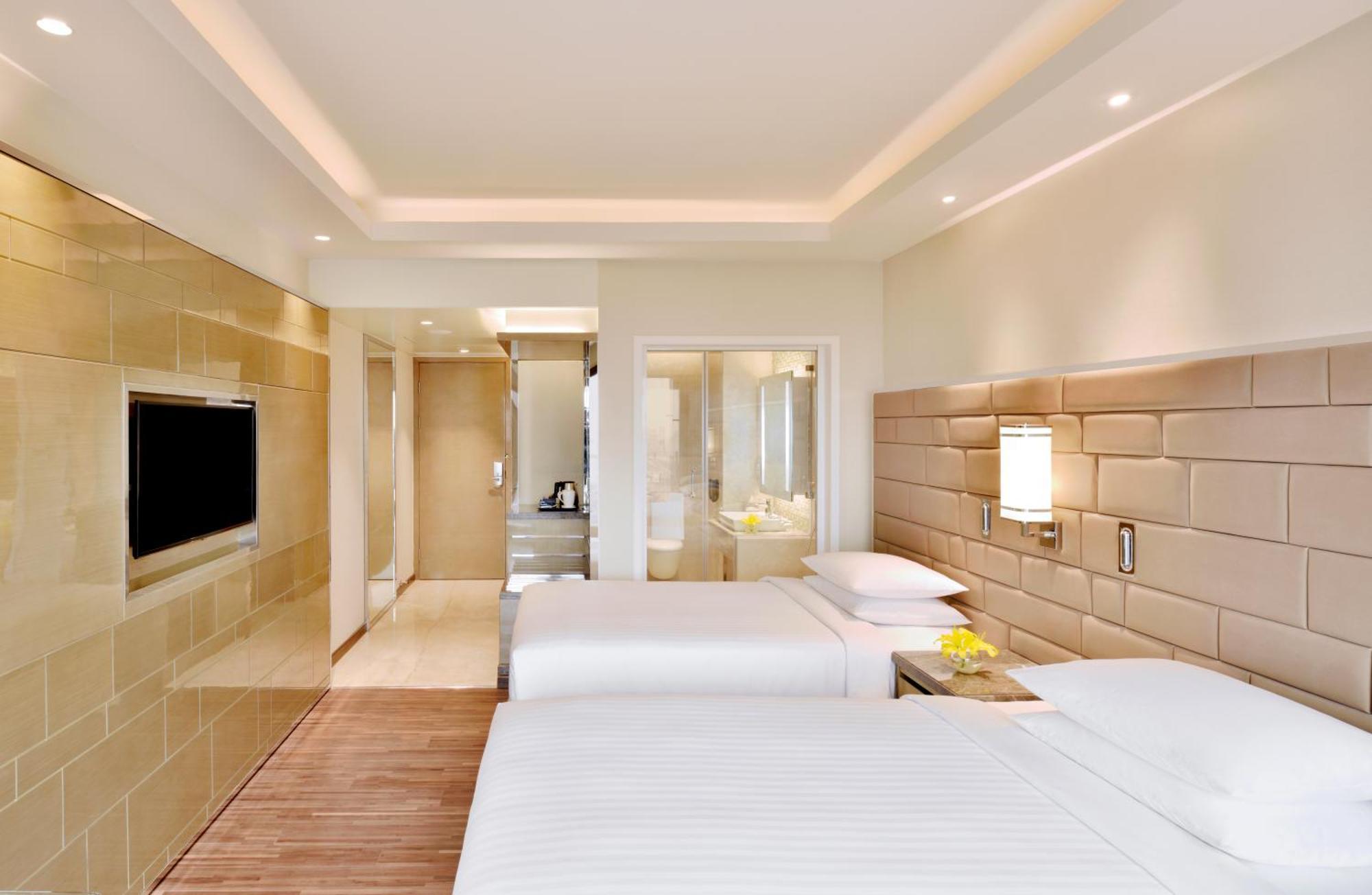 Courtyard By Marriott Bengaluru Hebbal Hotel Kültér fotó