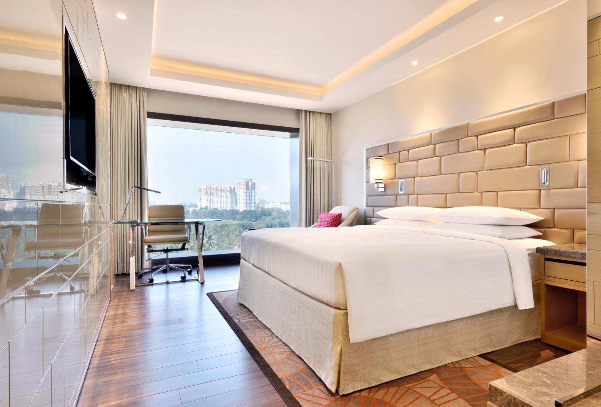 Courtyard By Marriott Bengaluru Hebbal Hotel Kültér fotó