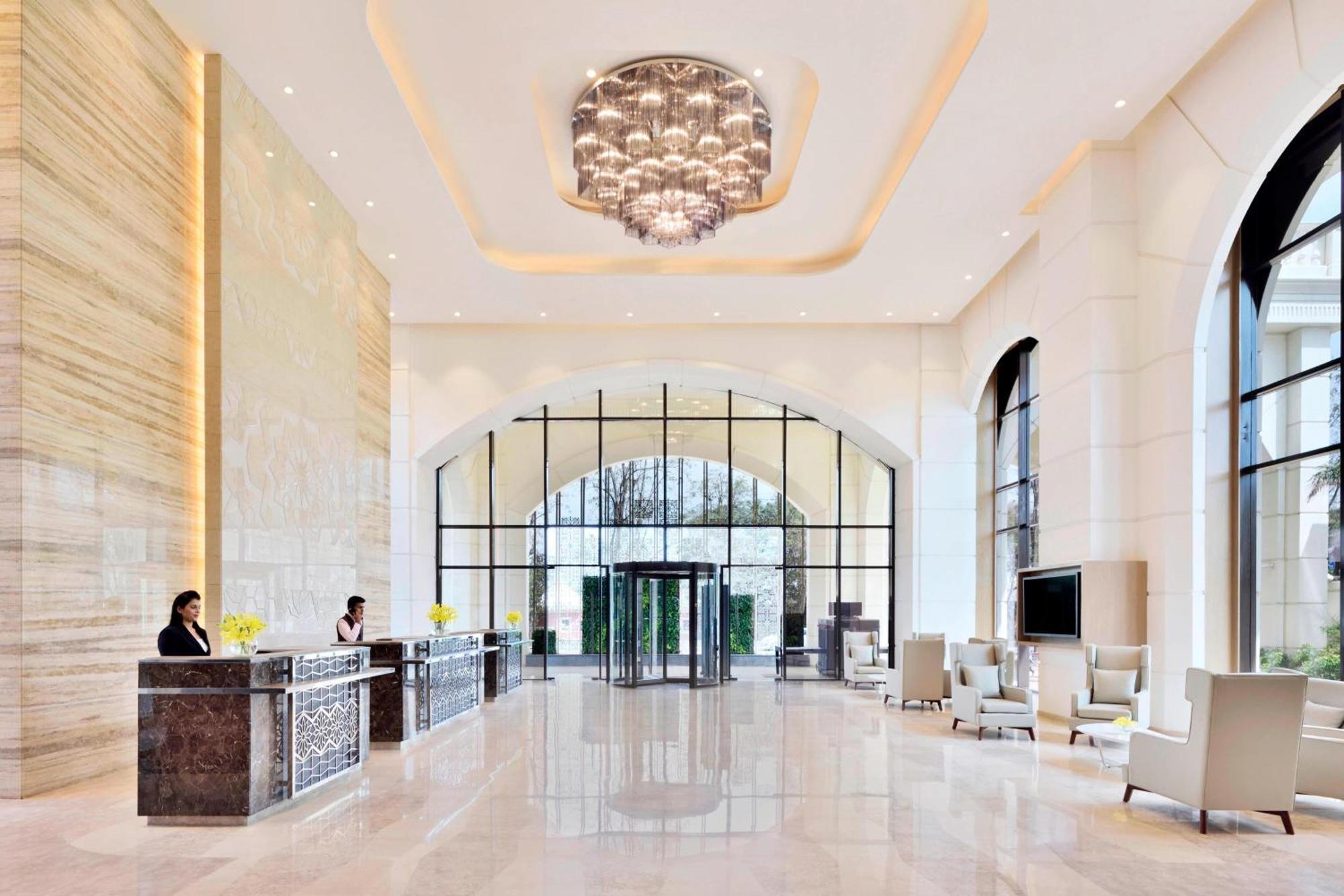Courtyard By Marriott Bengaluru Hebbal Hotel Kültér fotó