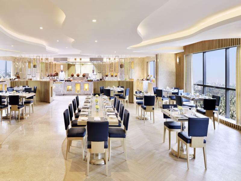 Courtyard By Marriott Bengaluru Hebbal Hotel Kültér fotó